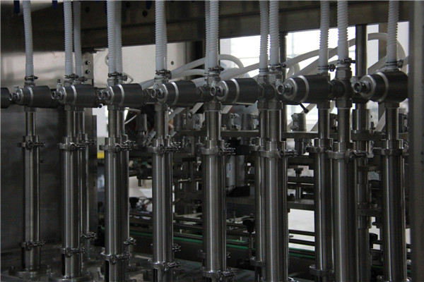 Hoge capaciteit capsicum saus lineaire vloeistof vulmachine